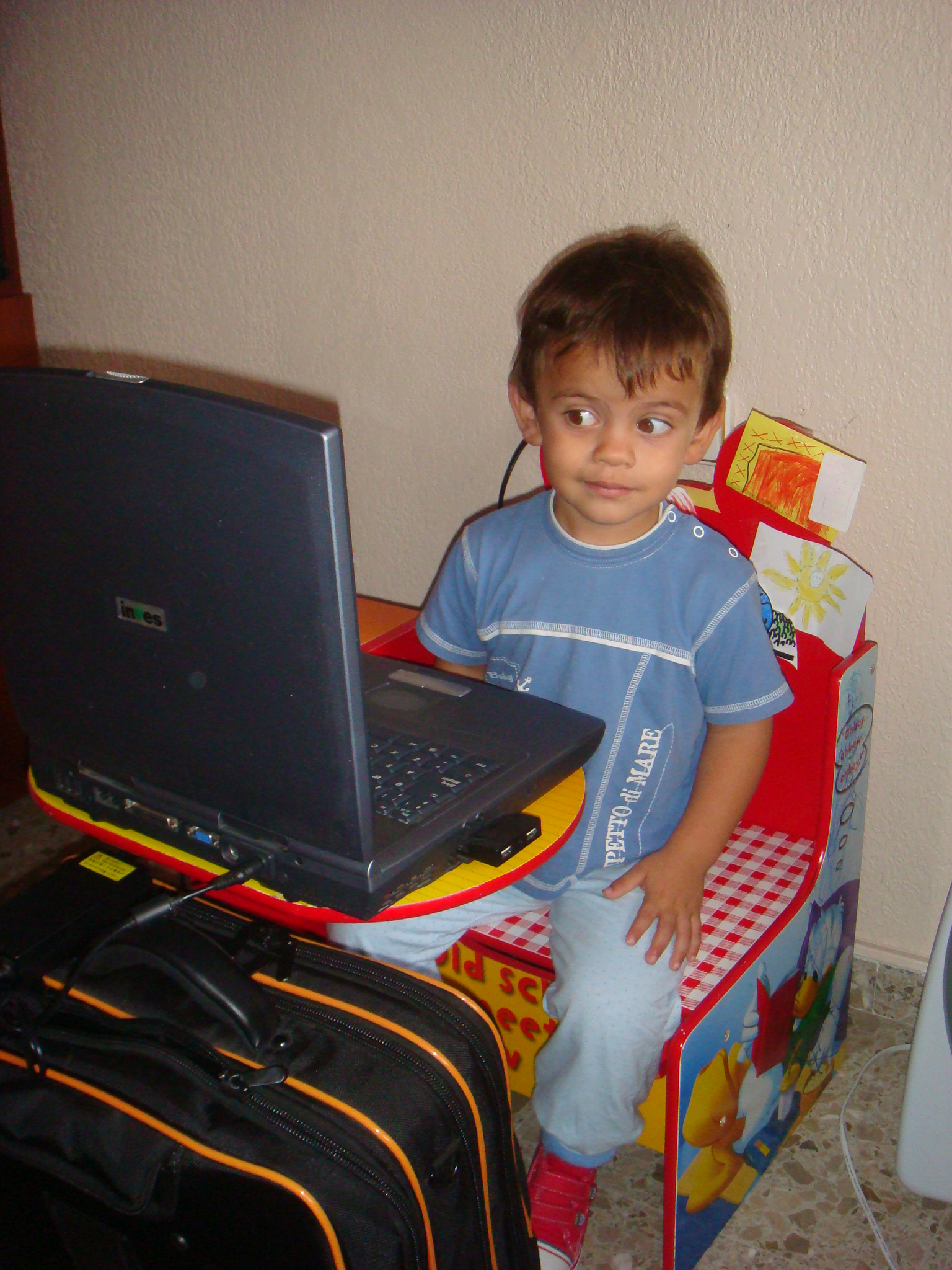 Un chico guapo e inteligente